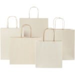 Sac en papier fabriqué à partir de déchets agricoles 150 g/m2 avec poignées torsadées, 24 x 9 x 32 cm – Image 8