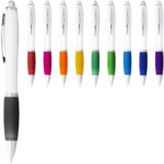 Stylo bille avec corps blanc et grip coloré Nash (encre bleue) – Image 5