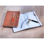 Ensemble Legato comprenant carnet A5, stylo bille et stylo roller (encre bleue) – Image 9