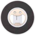 Support de téléphone magnétique Ain en plastique recyclé avec décapsuleur – Image 4